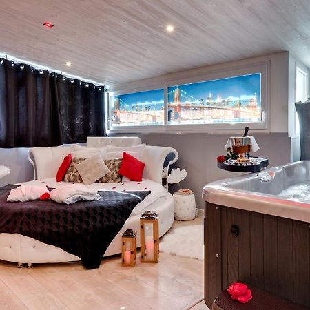 Suite Brooklyn Jacuzzi Vichy Buitenkant foto
