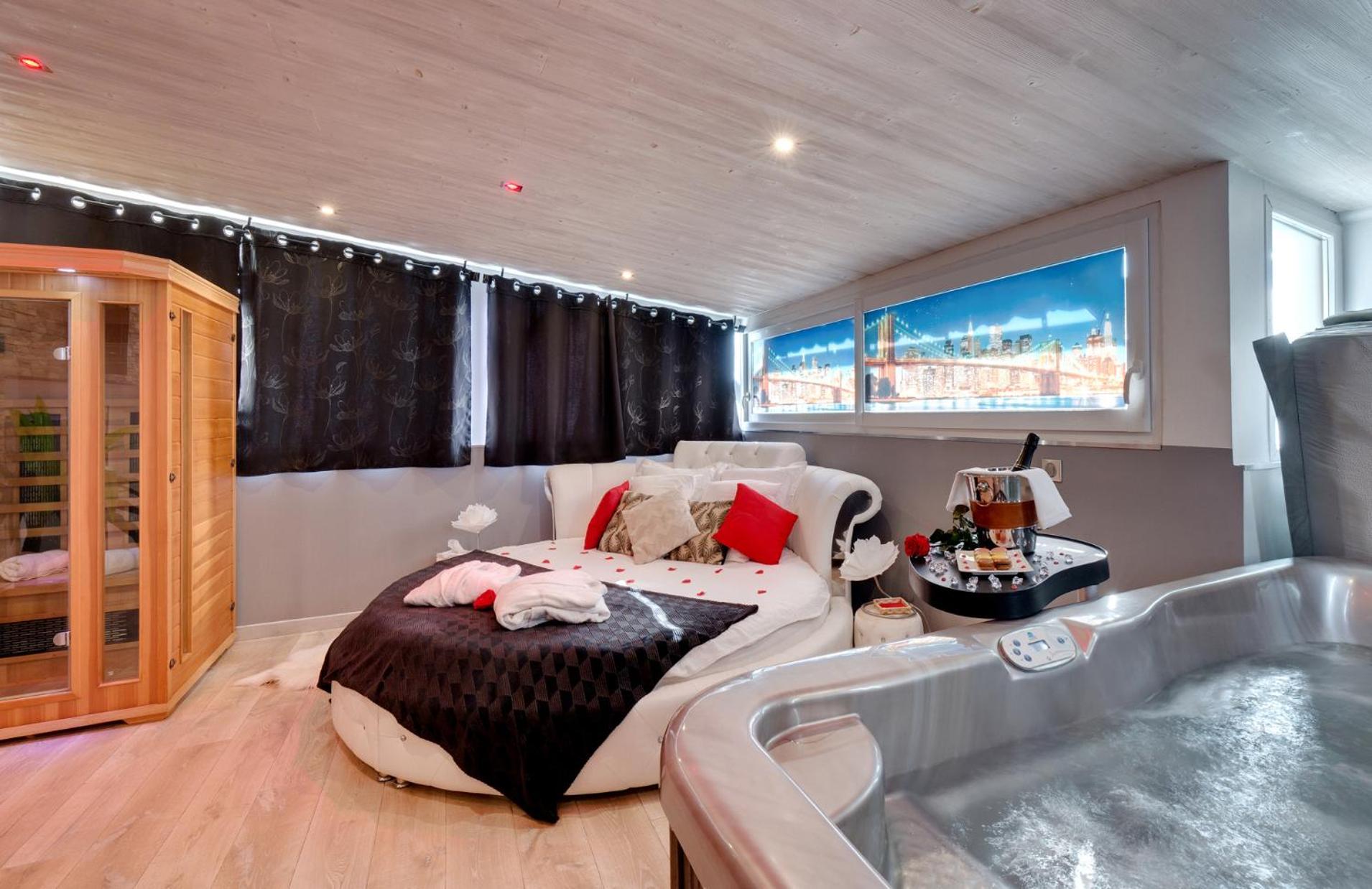 Suite Brooklyn Jacuzzi Vichy Buitenkant foto