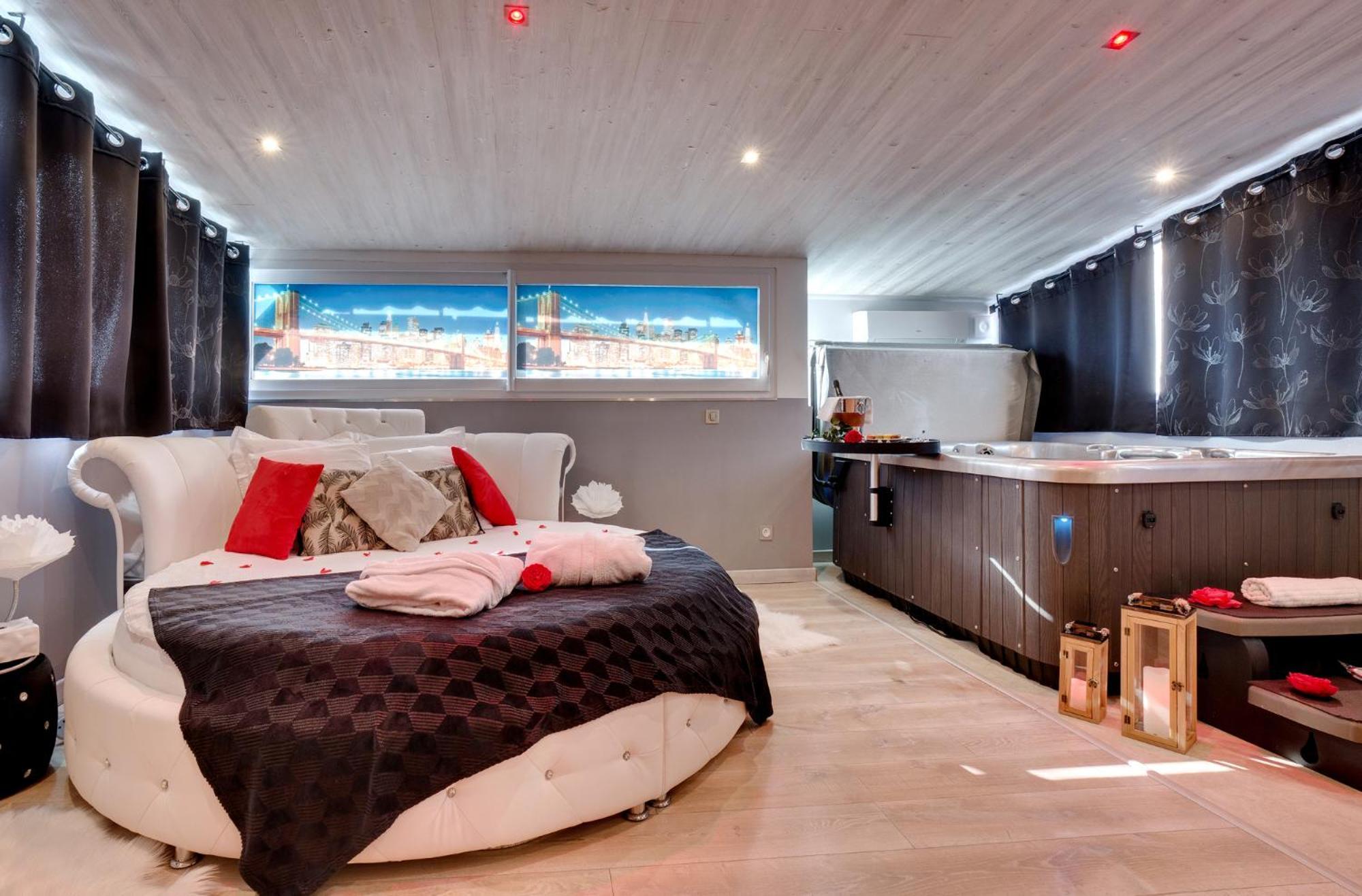 Suite Brooklyn Jacuzzi Vichy Buitenkant foto